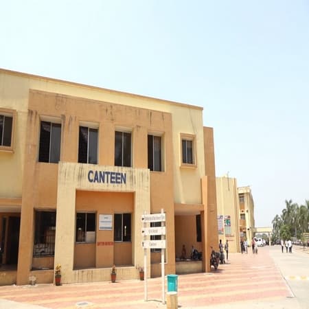 Vidyabharti Trust College Of Master in computer Application Surat Academic Facilities photo 2
